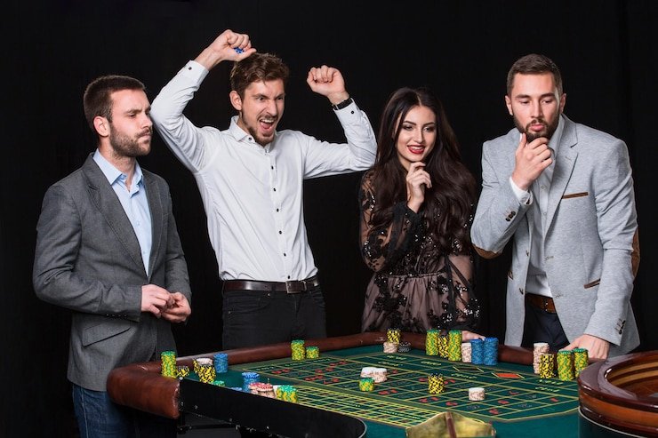 wdtoro platform showing live-dealer tables and slot games on mobile