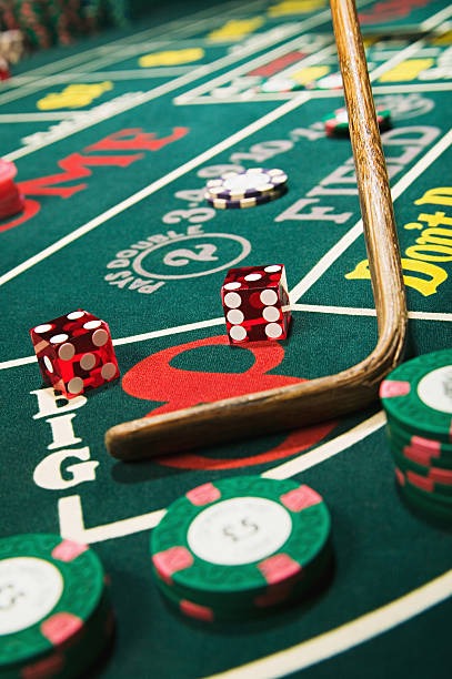 wdtoro live roulette studio interface on mobile phone